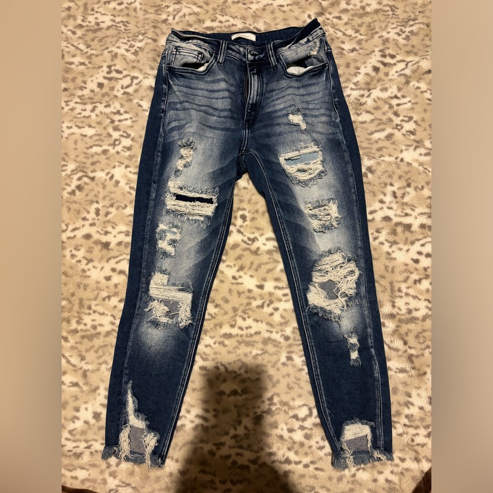 KanCan Distressed Blue Ankle Jeans